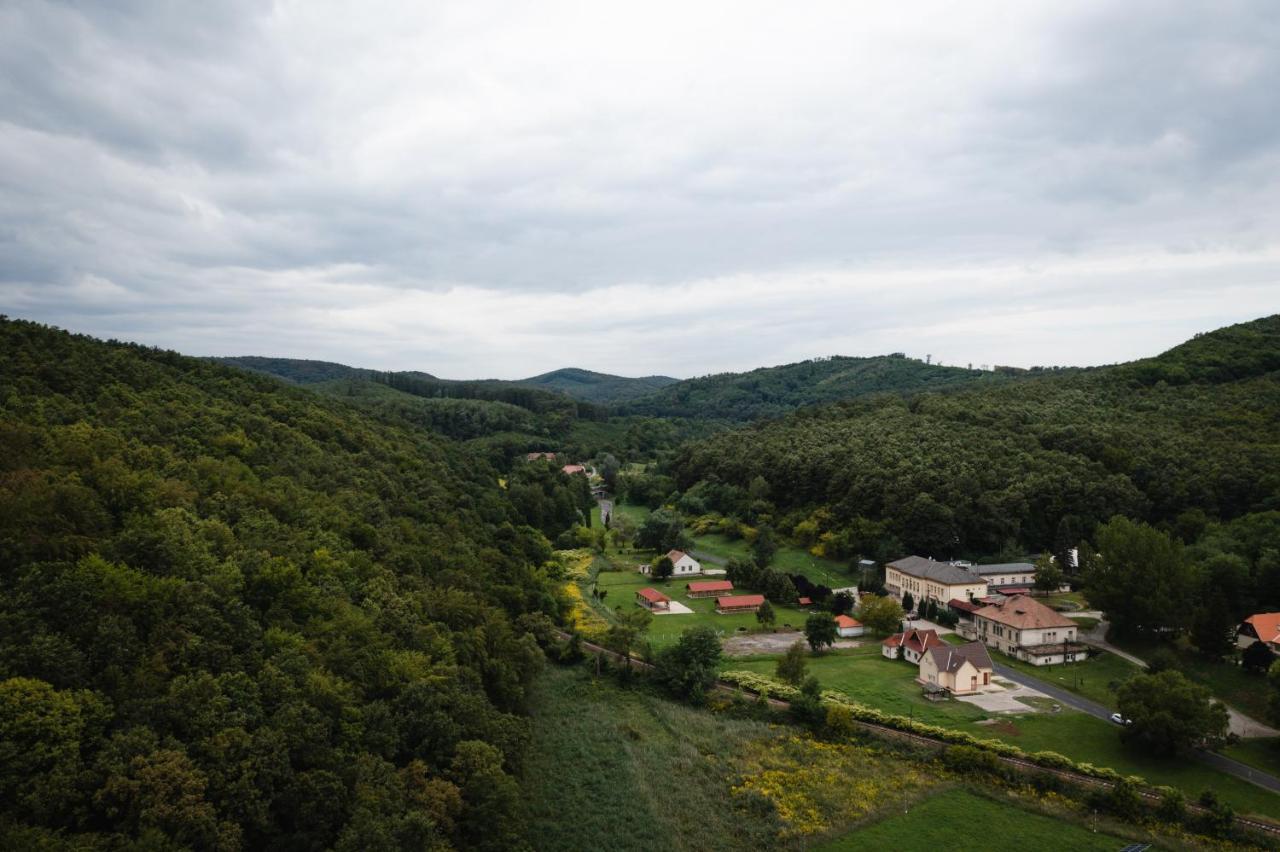 Vidéki vendégház a Bükkben, pezsgőfürdővel. Királd Exterior foto