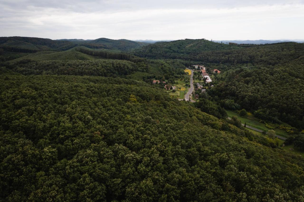 Vidéki vendégház a Bükkben, pezsgőfürdővel. Királd Exterior foto
