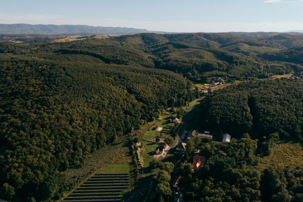 Vidéki vendégház a Bükkben, pezsgőfürdővel. Királd Exterior foto